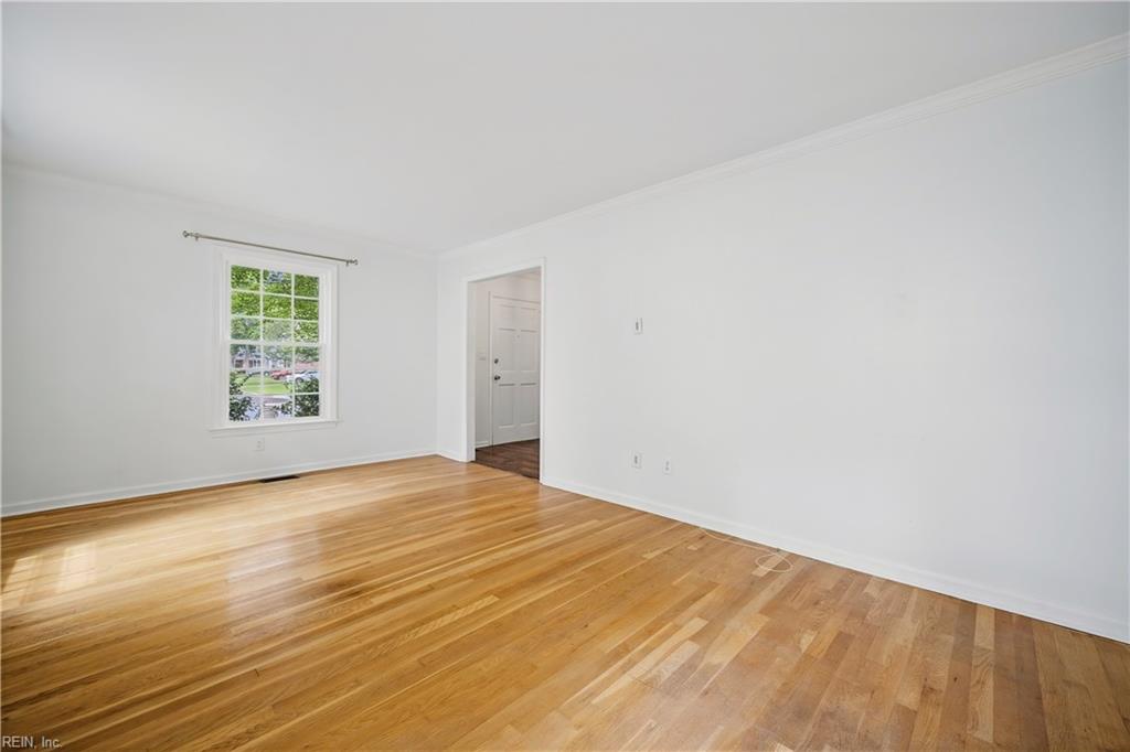 758 Village Green Parkway Newport News VA 23602