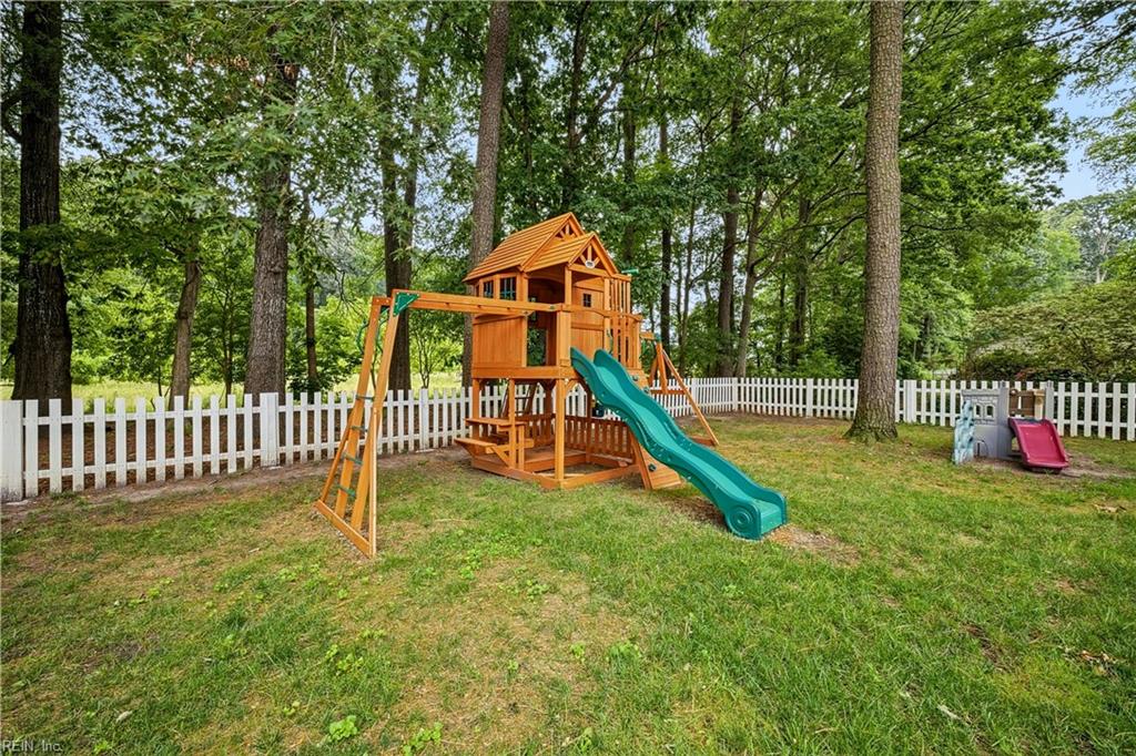 758 Village Green Parkway Newport News VA 23602