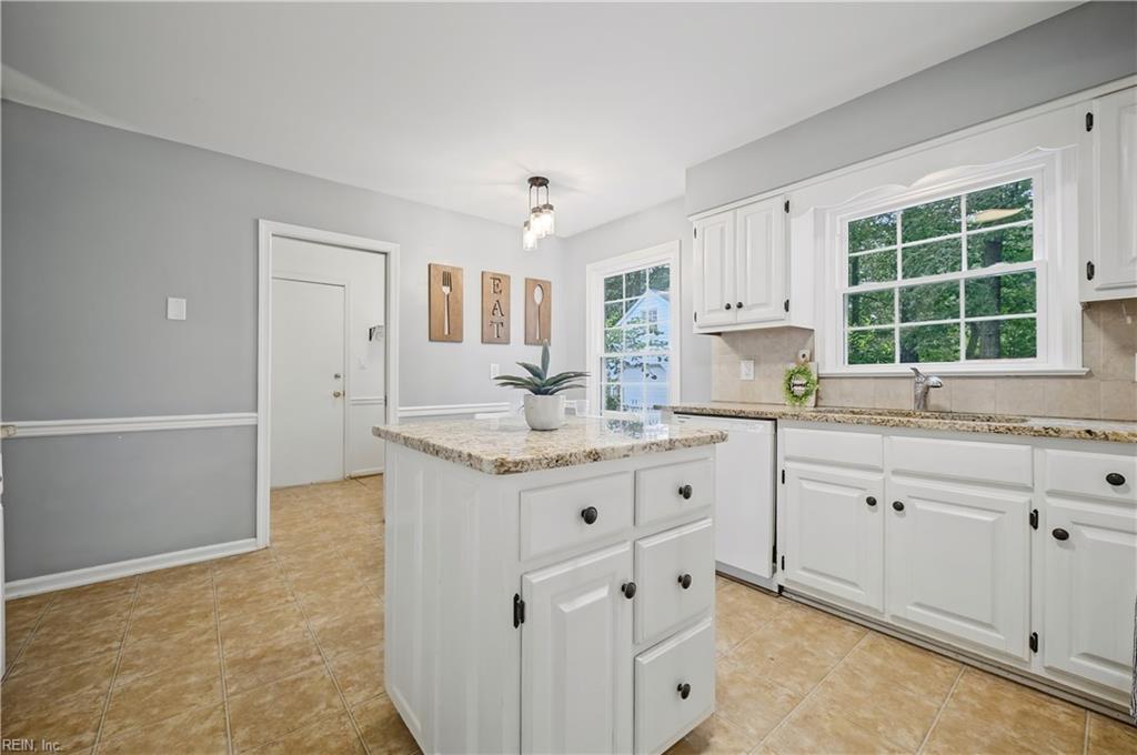 758 Village Green Parkway Newport News VA 23602