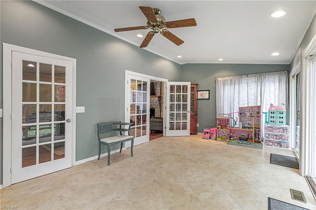 330 Williamsburg Court Newport News VA 23606