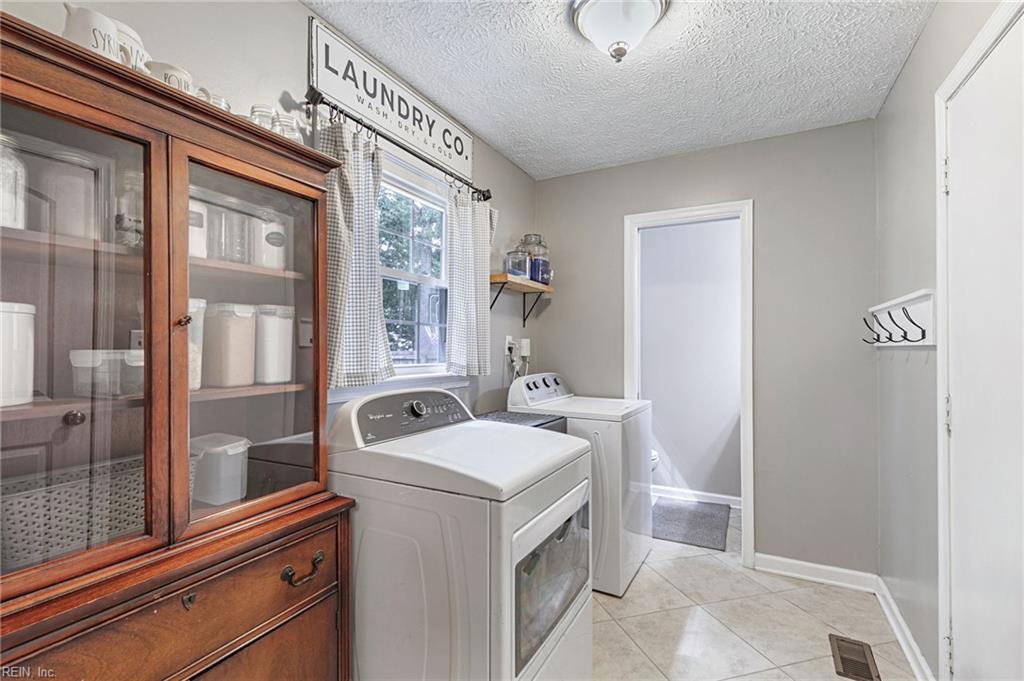 330 Williamsburg Court Newport News VA 23606