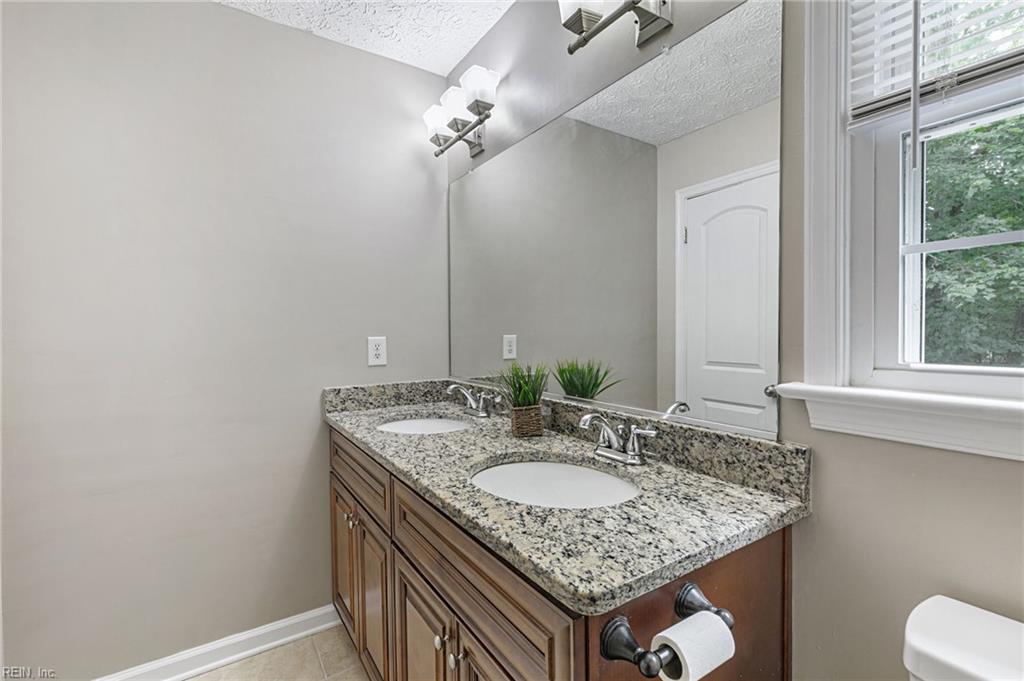 330 Williamsburg Court Newport News VA 23606