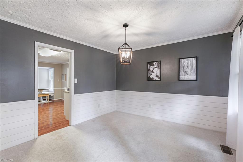 330 Williamsburg Court Newport News VA 23606