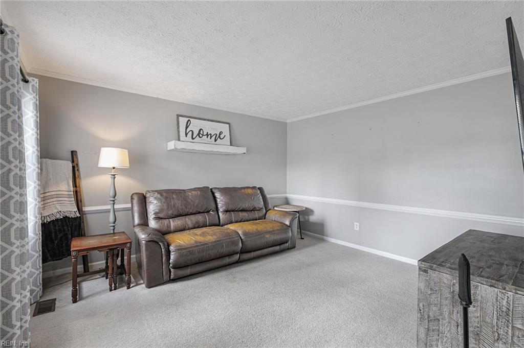 330 Williamsburg Court Newport News VA 23606