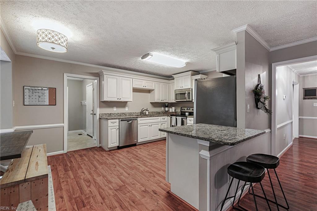 330 Williamsburg Court Newport News VA 23606