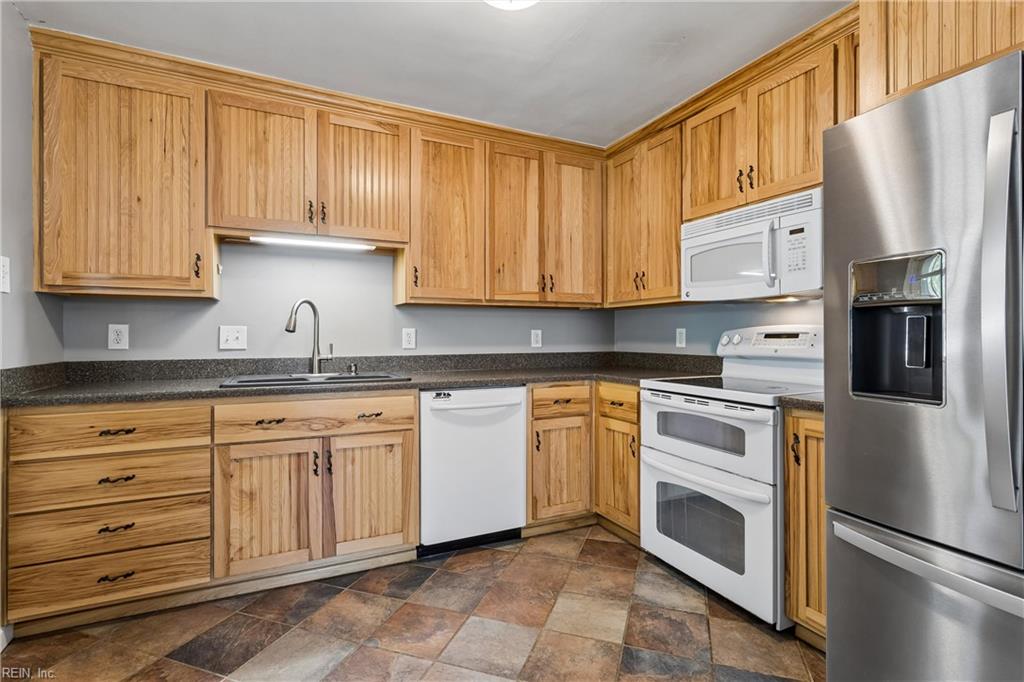 612 Sun Court Newport News VA 23605