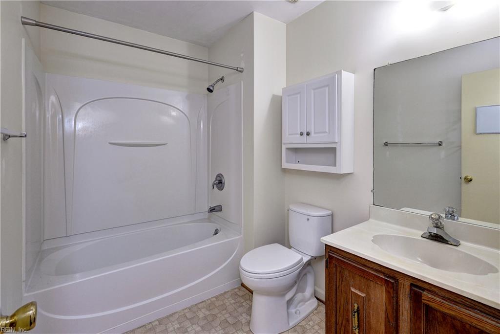 157 Robinhood Lane Newport News VA 23602