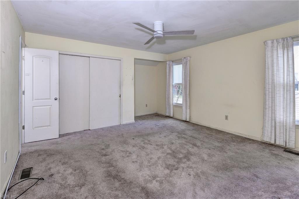 157 Robinhood Lane Newport News VA 23602