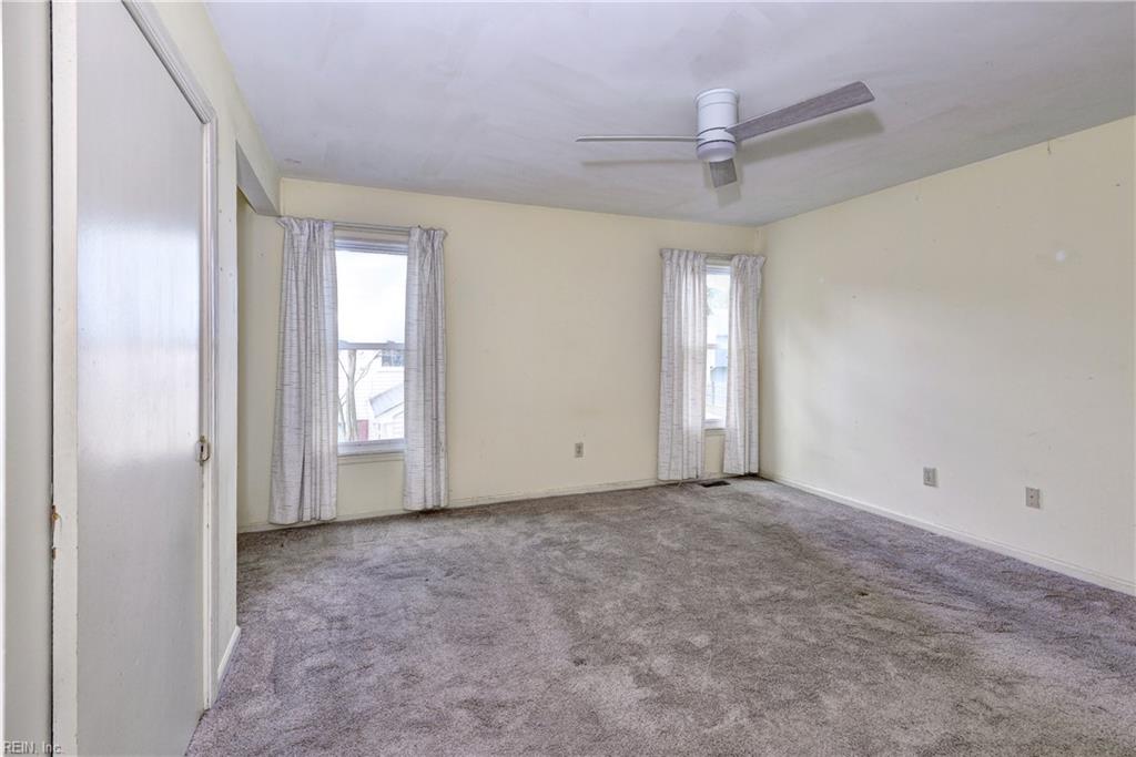 157 Robinhood Lane Newport News VA 23602