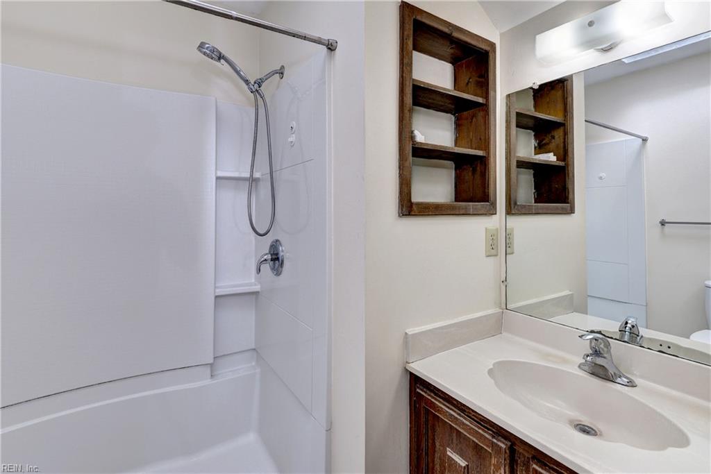 157 Robinhood Lane Newport News VA 23602