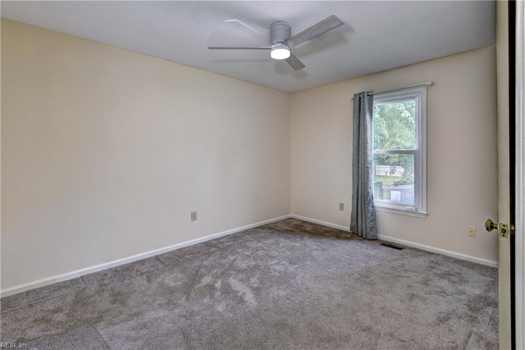 157 Robinhood Lane Newport News VA 23602