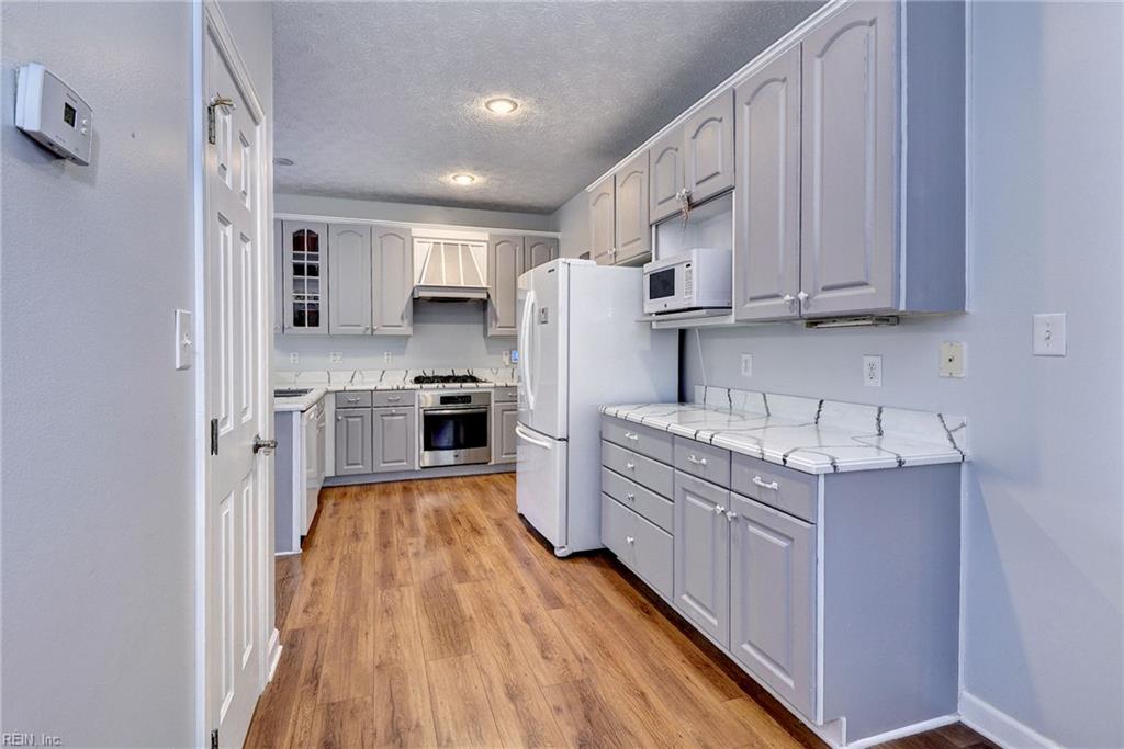 100 E Wedgwood Drive Yorktown VA 23693