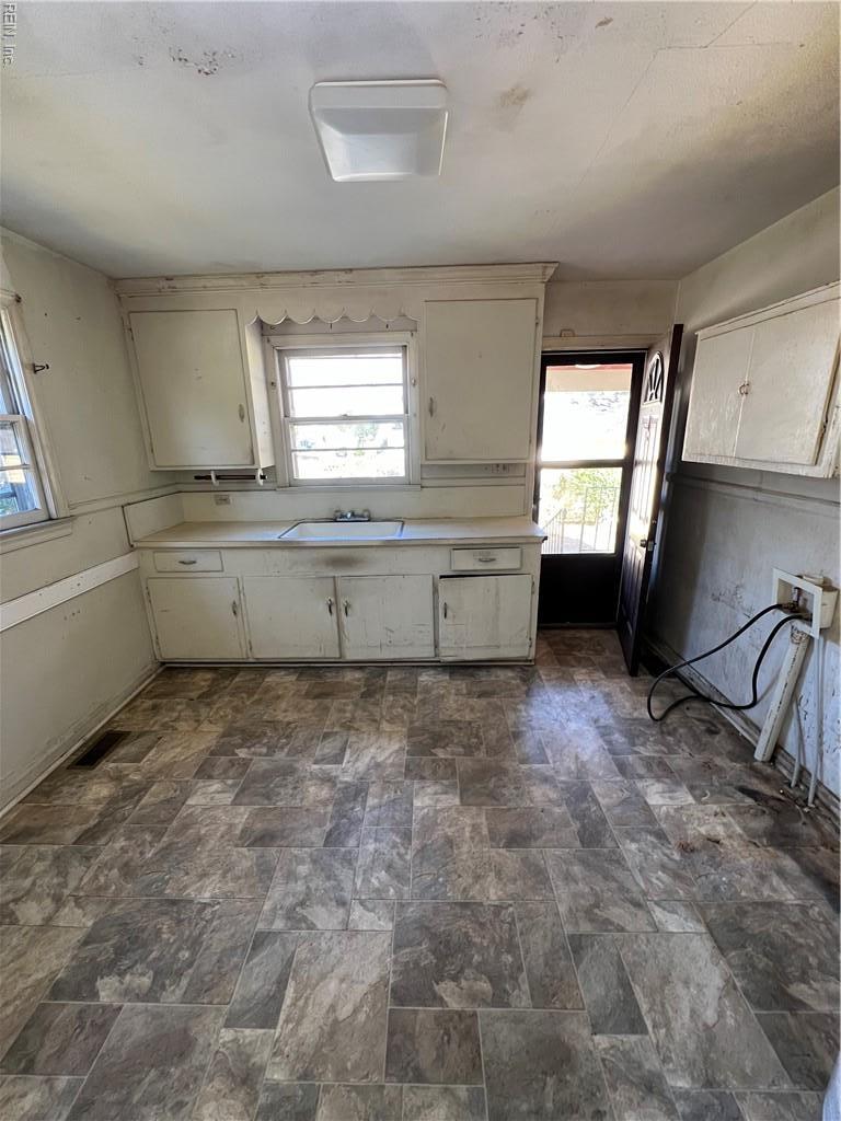 2212 Orcutt Avenue Newport News VA 23607