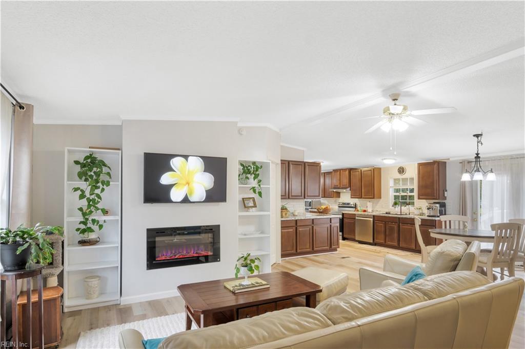 160 Whiting Avenue Williamsburg VA 23185