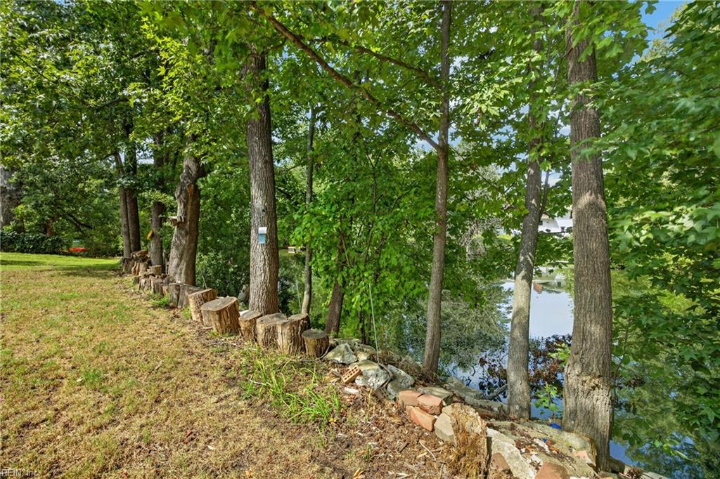 17 Stoneybrook Lane Newport News VA 23608