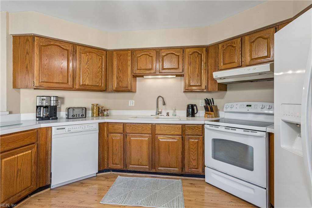 867 Belvoir Circle Newport News VA 23608