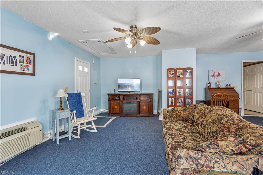 867 Belvoir Circle Newport News VA 23608