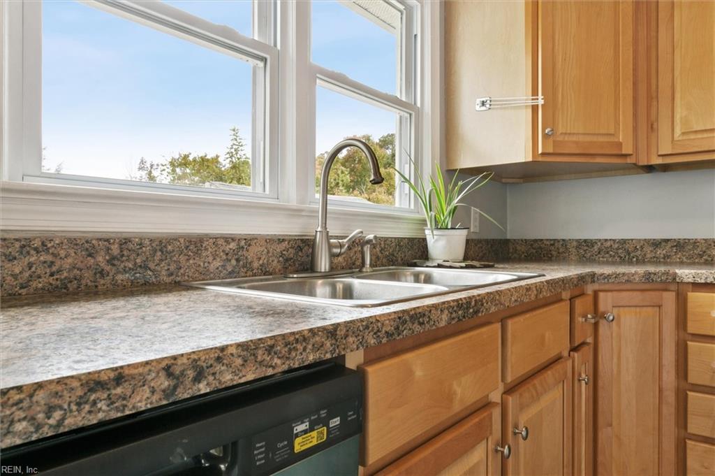 5 Rugby Road Newport News VA 23606