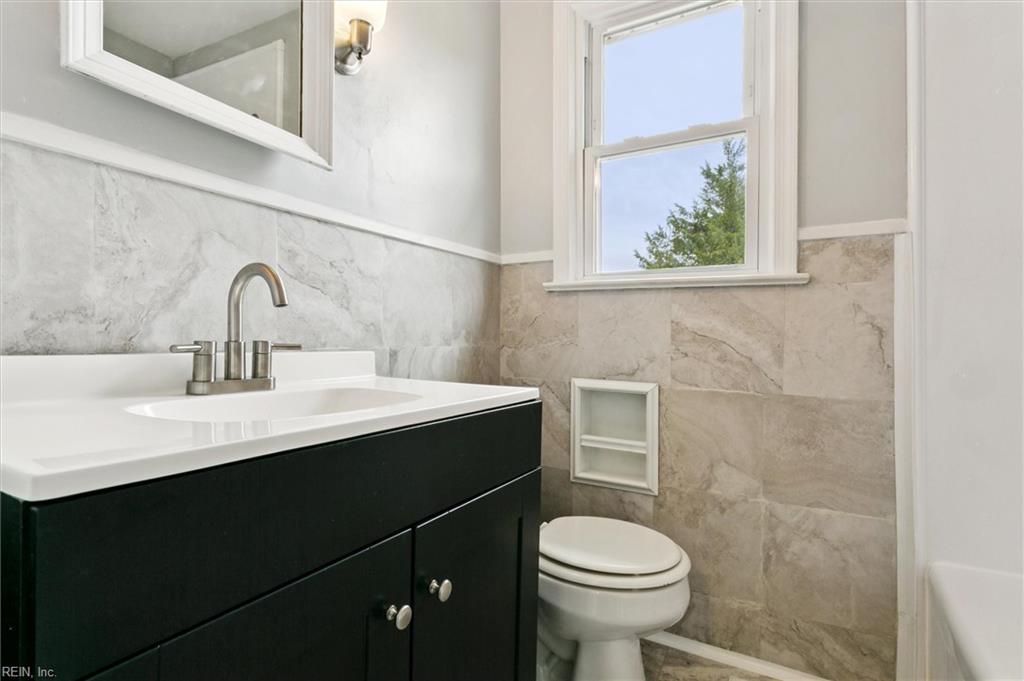 5 Rugby Road Newport News VA 23606