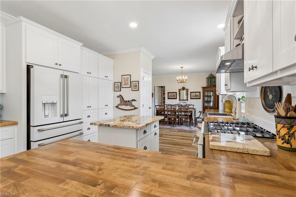 11541 Salem Wood Road Gloucester VA 23061