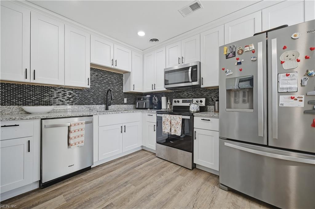 121 Delmar Lane Newport News VA 23602
