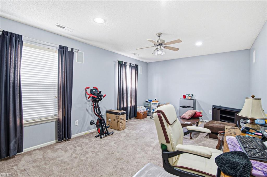 945 Foxboro Drive Newport News VA 23602