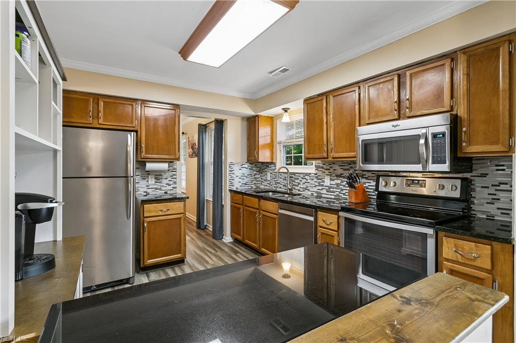 170 Robinhood Lane Newport News VA 23602