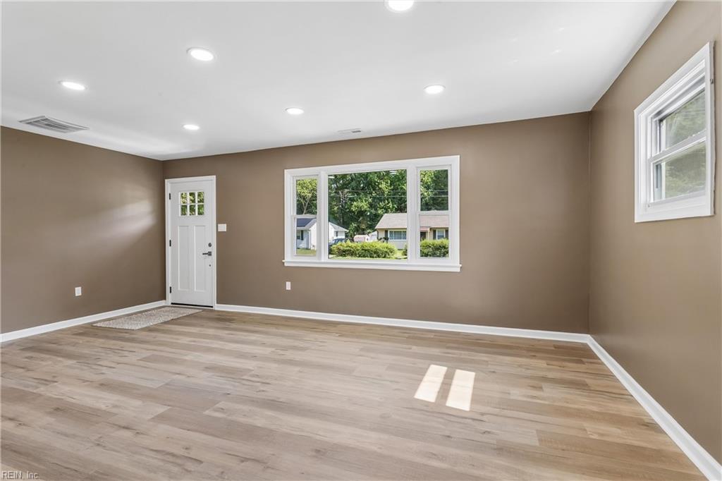 202 Woodhaven Road Newport News VA 23608