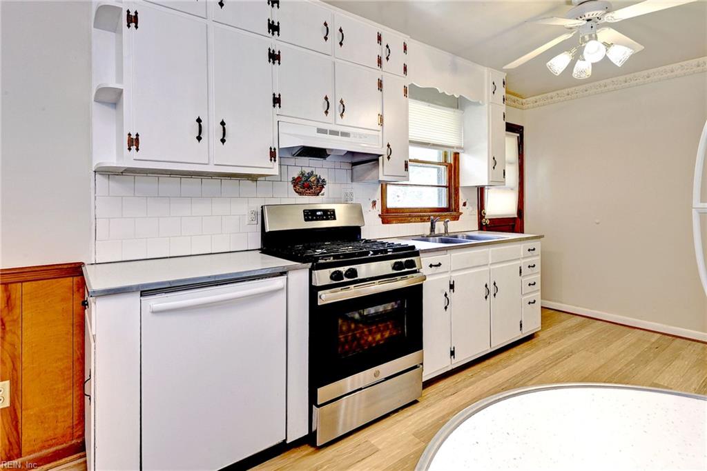 18 Owens Road Newport News VA 23602