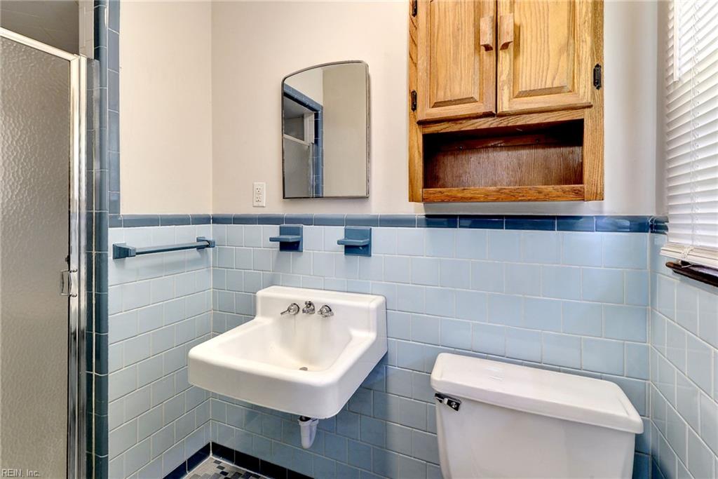 18 Owens Road Newport News VA 23602