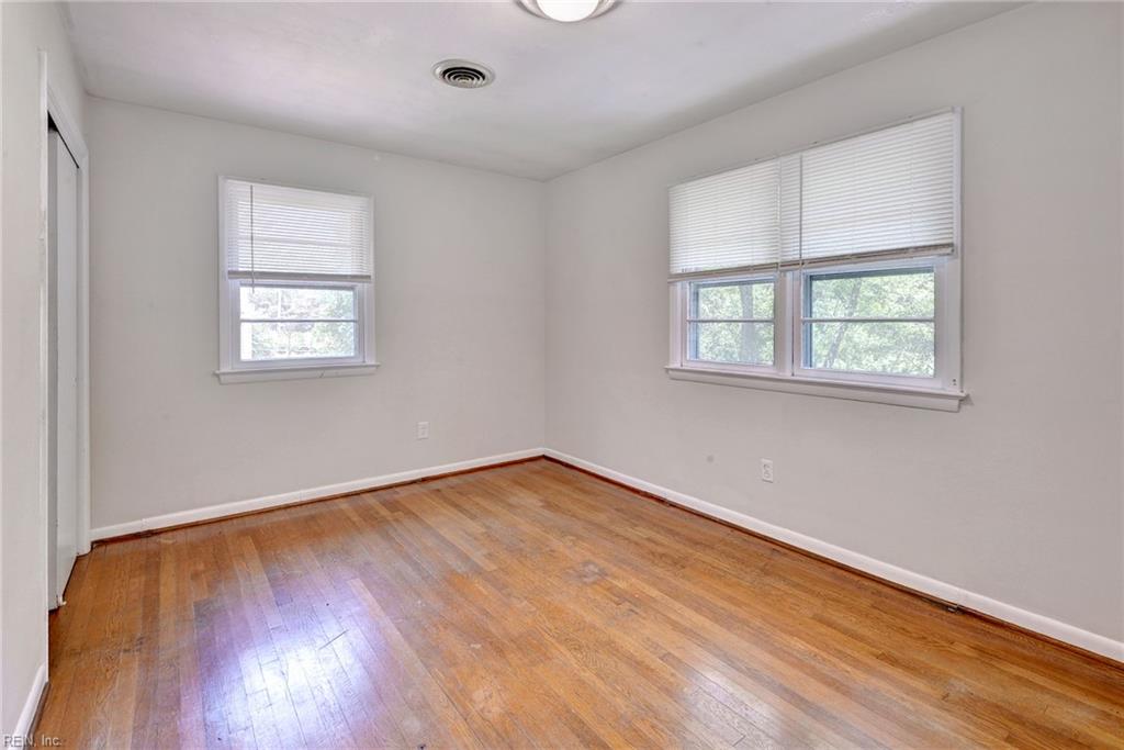 18 Owens Road Newport News VA 23602