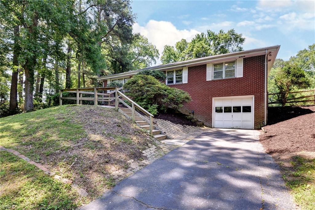 18 Owens Road Newport News VA 23602