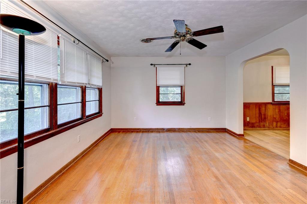 18 Owens Road Newport News VA 23602