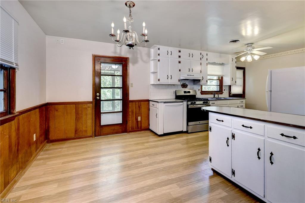 18 Owens Road Newport News VA 23602