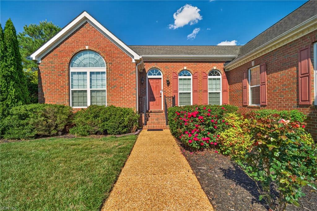 Williamsburg VA, 4301 Oak Tree Lane