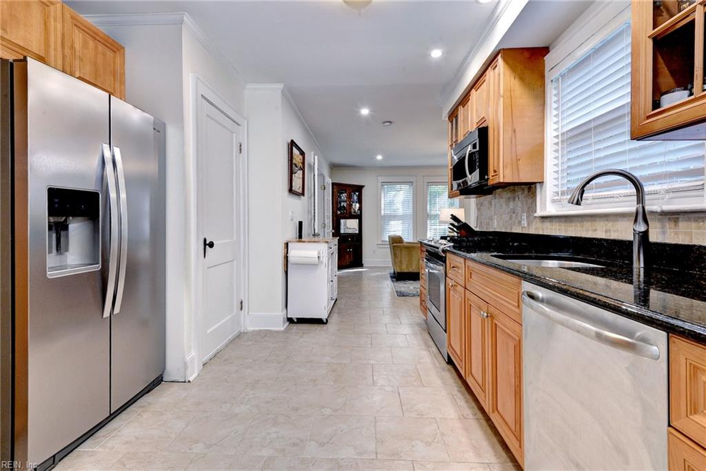 606 River Road Newport News VA 23601
