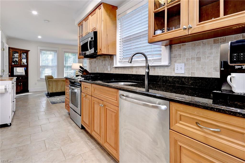 606 River Road Newport News VA 23601