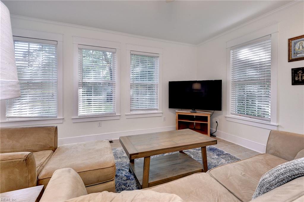 606 River Road Newport News VA 23601