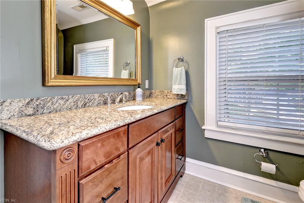 606 River Road Newport News VA 23601