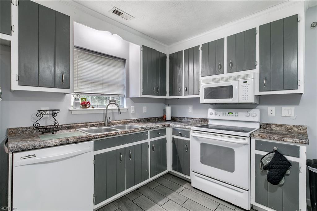 3931 Crosscreek Lane Gloucester VA 23061