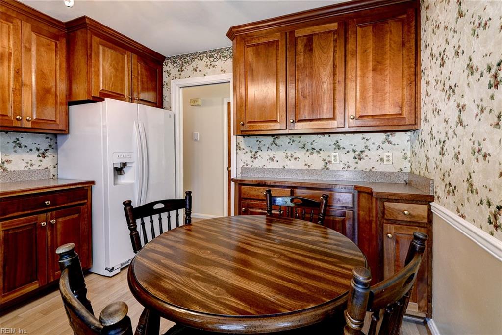 10 Calvert Drive Newport News VA 23601