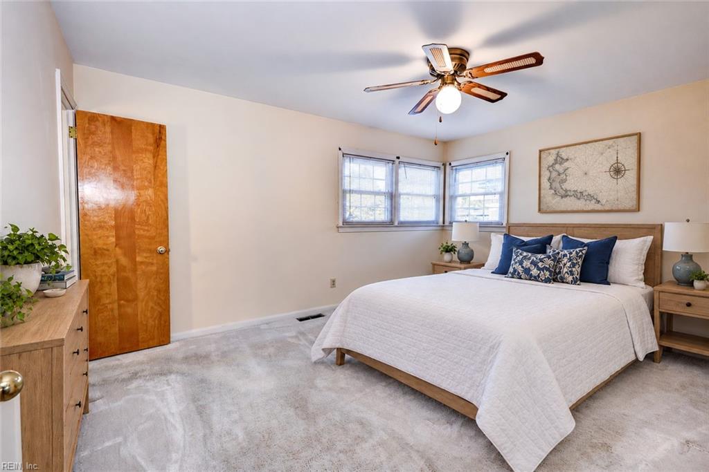 10 Calvert Drive Newport News VA 23601
