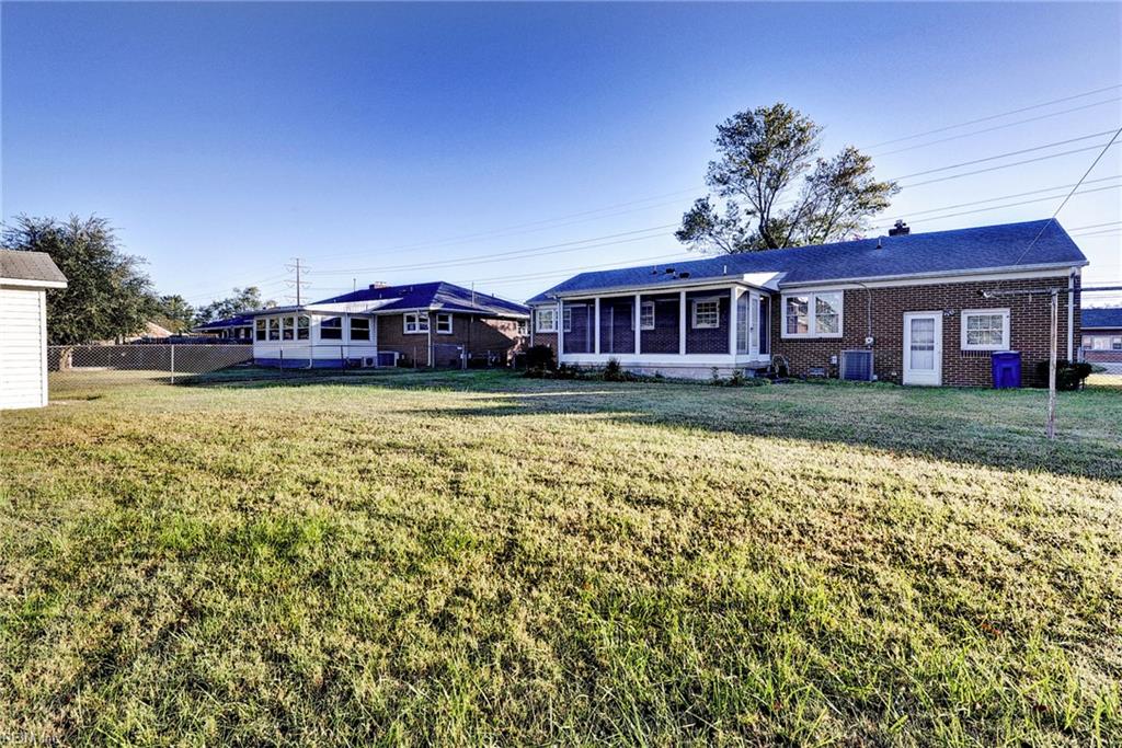 10 Calvert Drive Newport News VA 23601