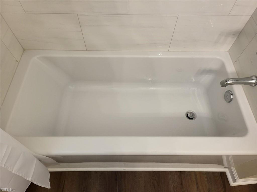 120 Schooner Drive Newport News VA 23602