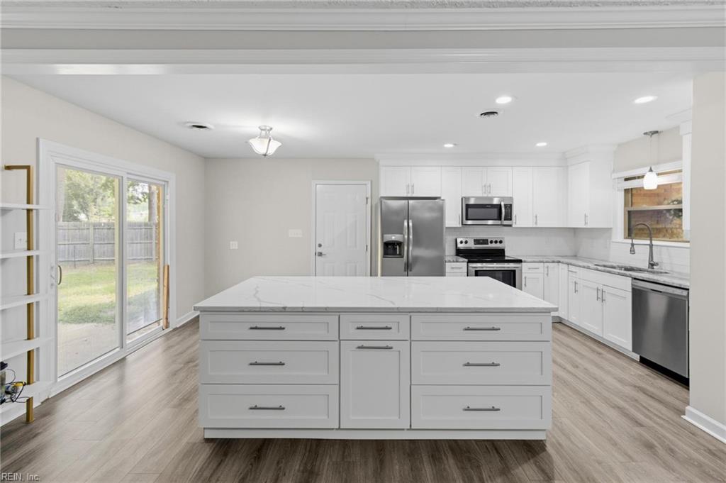 206 Beechwood Drive Yorktown VA 23692