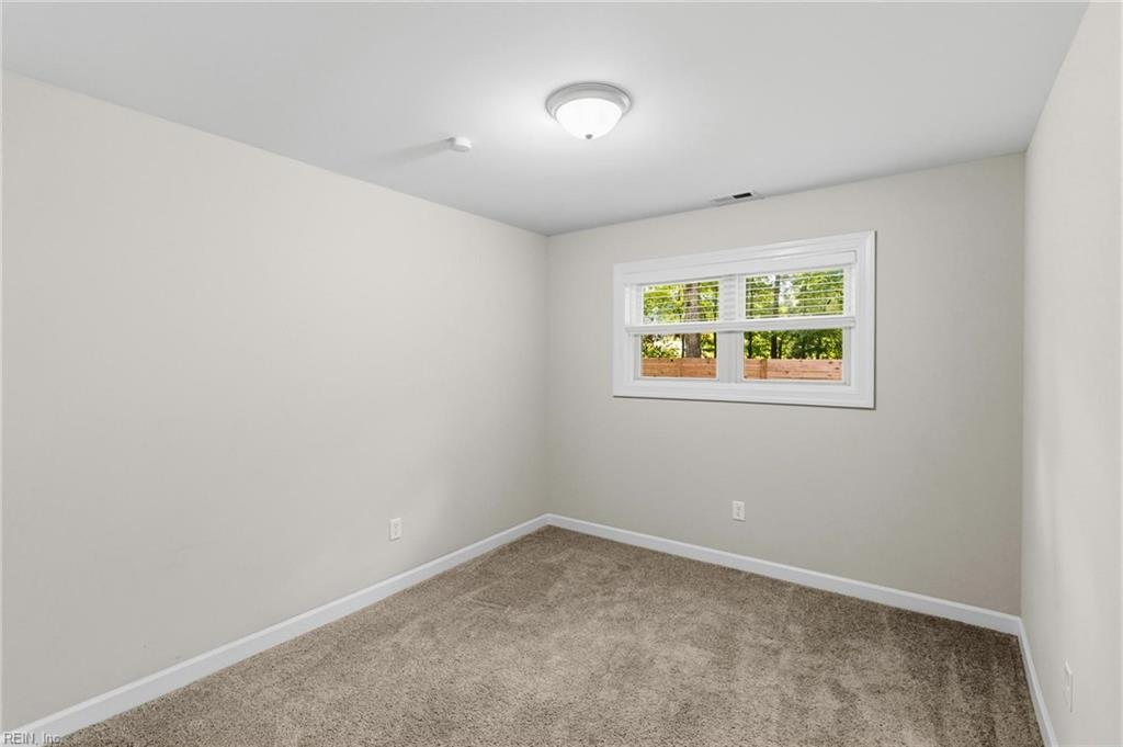 206 Beechwood Drive Yorktown VA 23692