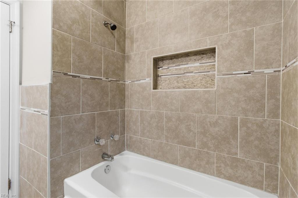 206 Beechwood Drive Yorktown VA 23692