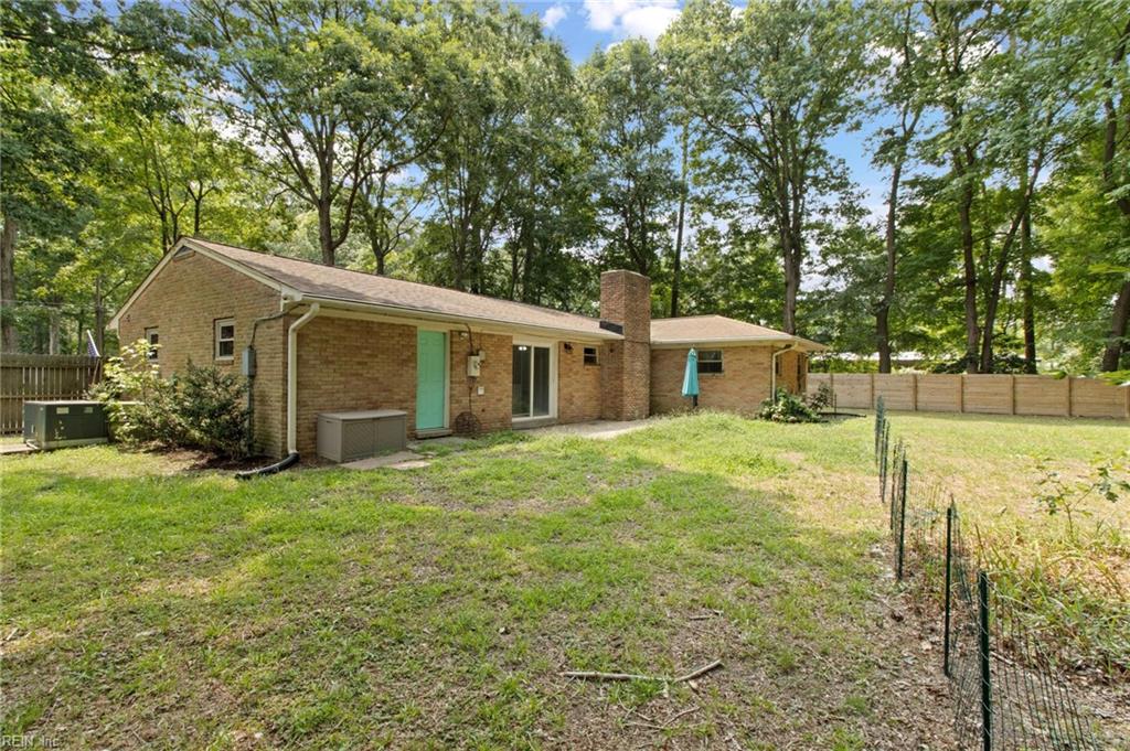 206 Beechwood Drive Yorktown VA 23692