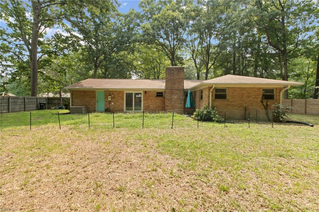 206 Beechwood Drive Yorktown VA 23692
