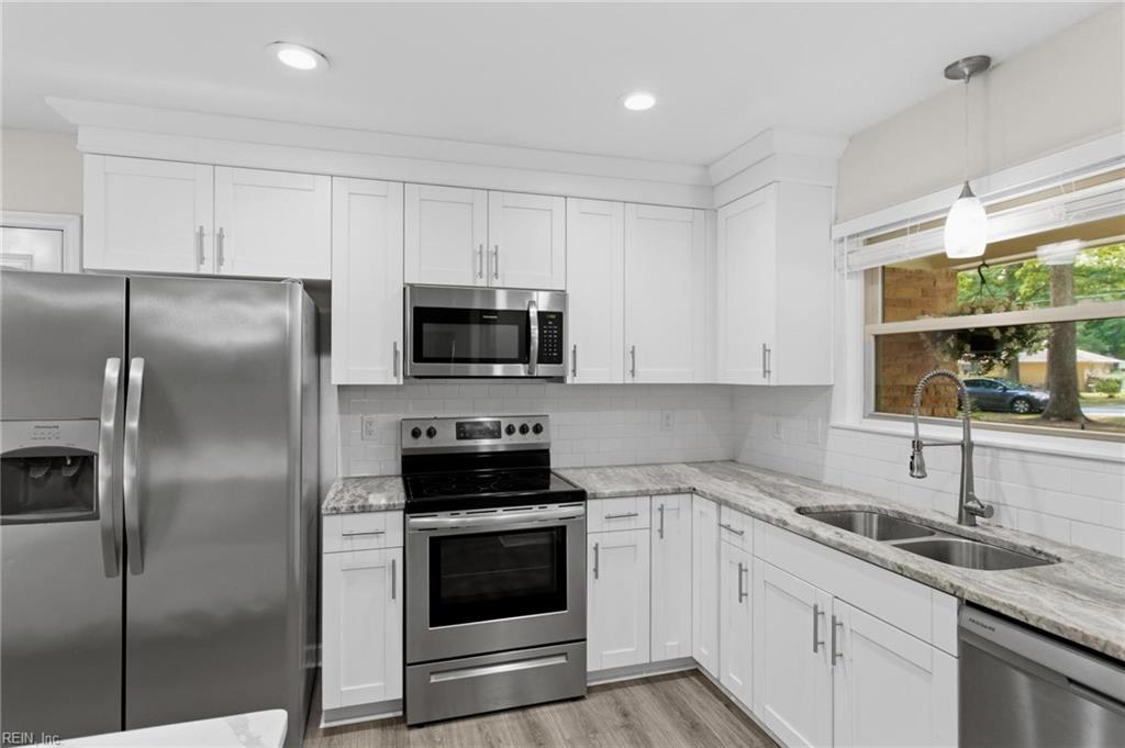 206 Beechwood Drive Yorktown VA 23692